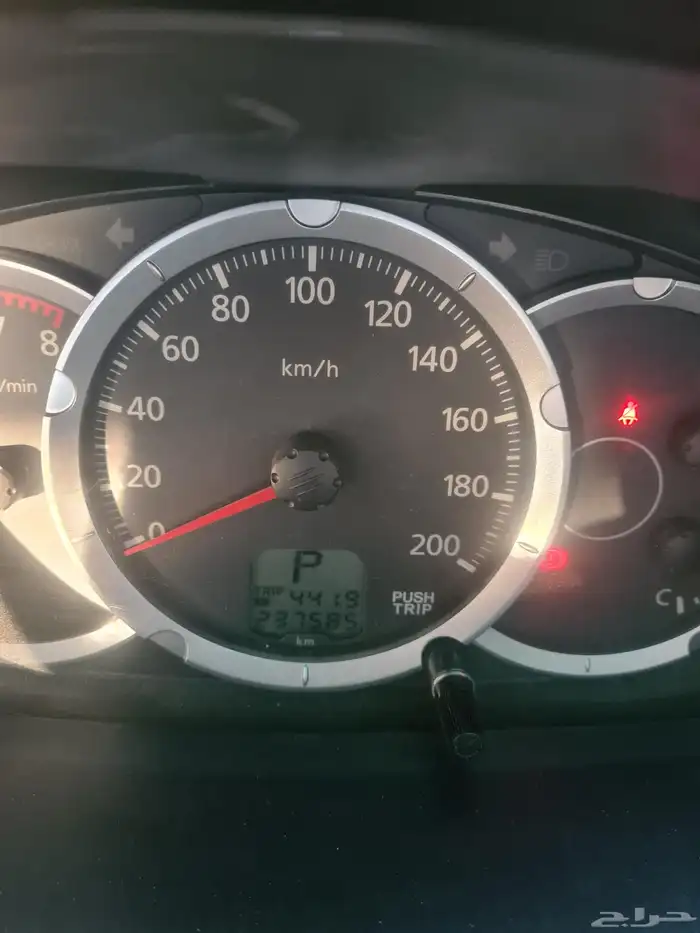 للبيع ميتسوبيشي 2015 غمارتين دبل L200 8