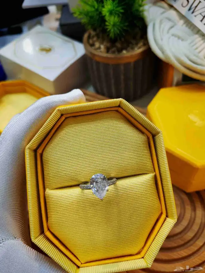 خاتم سواروفسكي الملكي 0