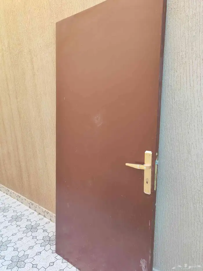 ابواب خشب بحالتها الأصلية مثل جديد الغاط المجمعة الزلفي 0