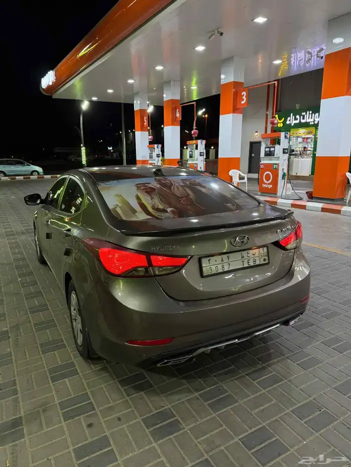 Hyundai Elantra 2012 8