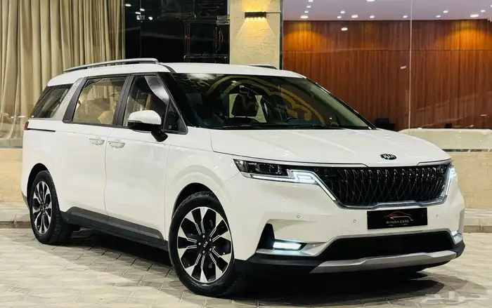 كيا كارنيفال 2021 ديزل (بحالة ممتازة) 1