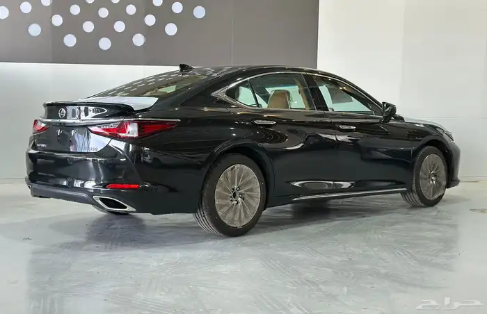 لكزس 2025 ES350 بريمي CC باقل الاسعار 1