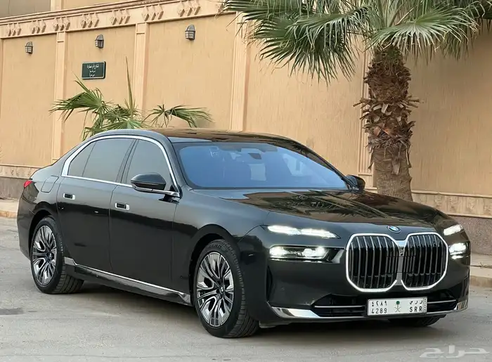 بي ام دبليو 735i 2023 (بحالة الوكالة) 2