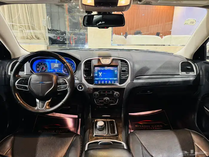 كرايزلر 2019 V6 Sفل (بحالة ممتازة) 10