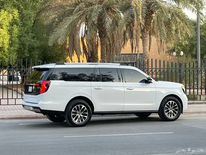 فورد اكسبيدشن بلاتينيوم 2025 7