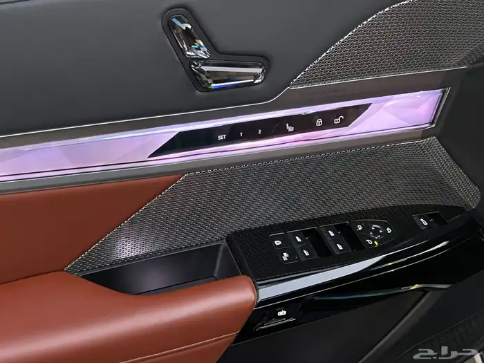 بي ام دبليو 735i 2023 (بحالة الوكالة) 18
