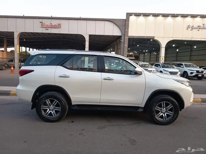 فورتشنر 2022 6 سرندل نظيف 1