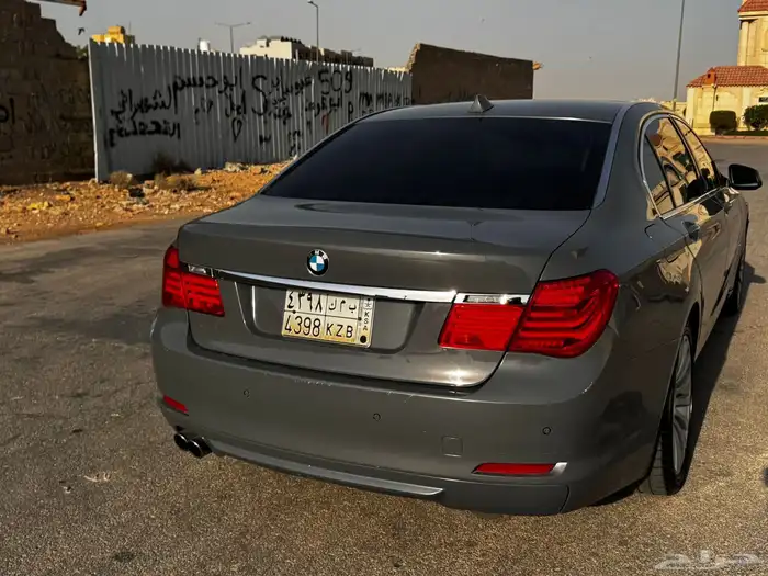 للبيع BMW 730 نظيف 5