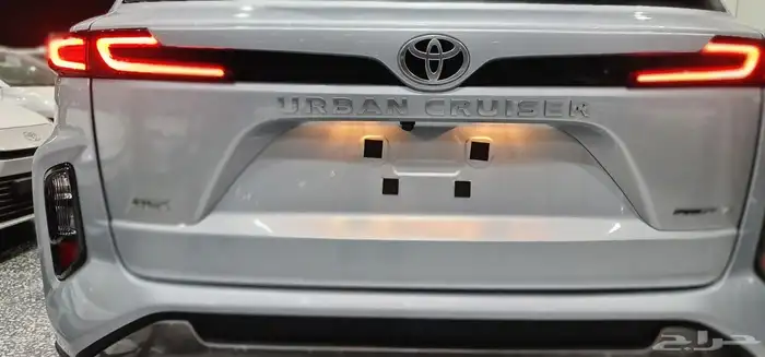 تويوتا اوربان استندر وفل 2026 6