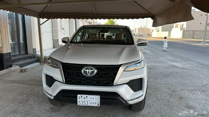 للبيع تويوتا فورشنر 2025 نظيف جدا بدون دبل 0