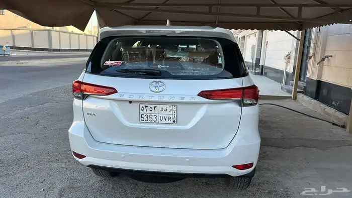 للبيع تويوتا فورشنر 2025 نظيف جدا بدون دبل 12