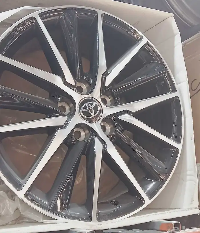 جنوط كامري هايبرد مديل 2022 جديد كوبي ون مقاس 18 0