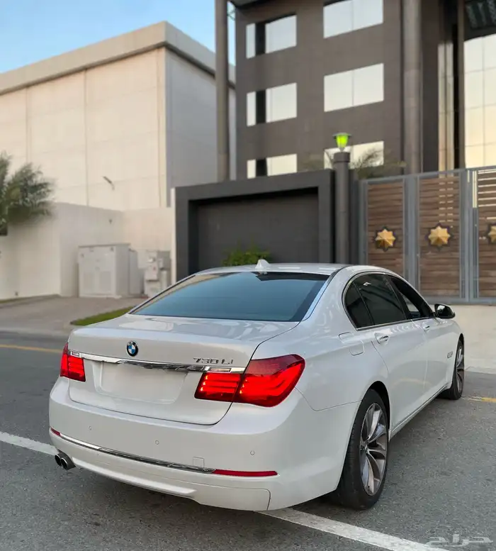 بي ام دبليو - 730Li - 2015 - سعودي 4