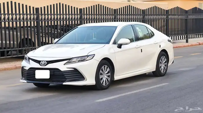 تويوتا كامري LE موديل 2024 1