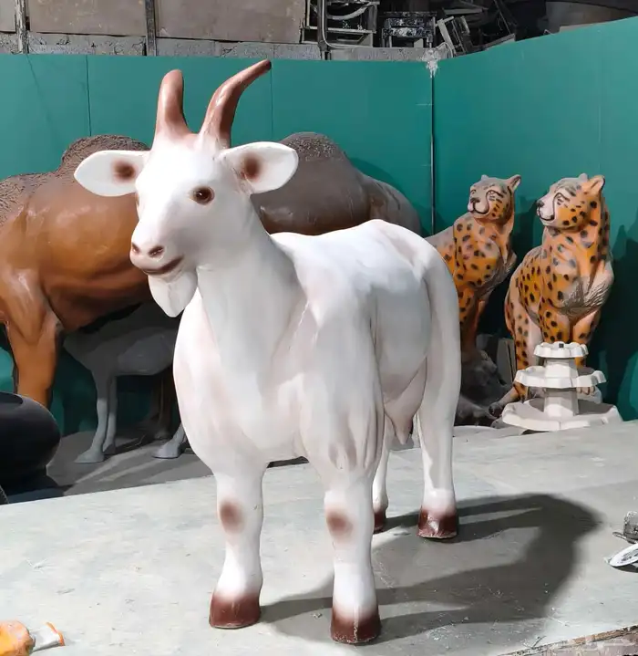 مجسمات ديكورات فايبر جلاس 6