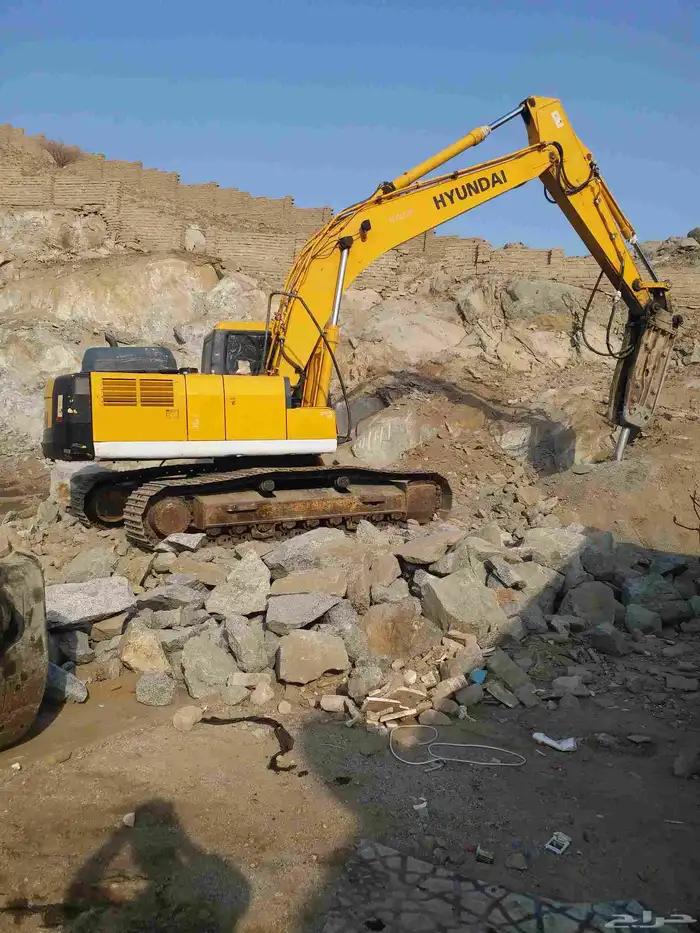 بوكلين للايجار وبنيان الحجر وقص الاراضي 0