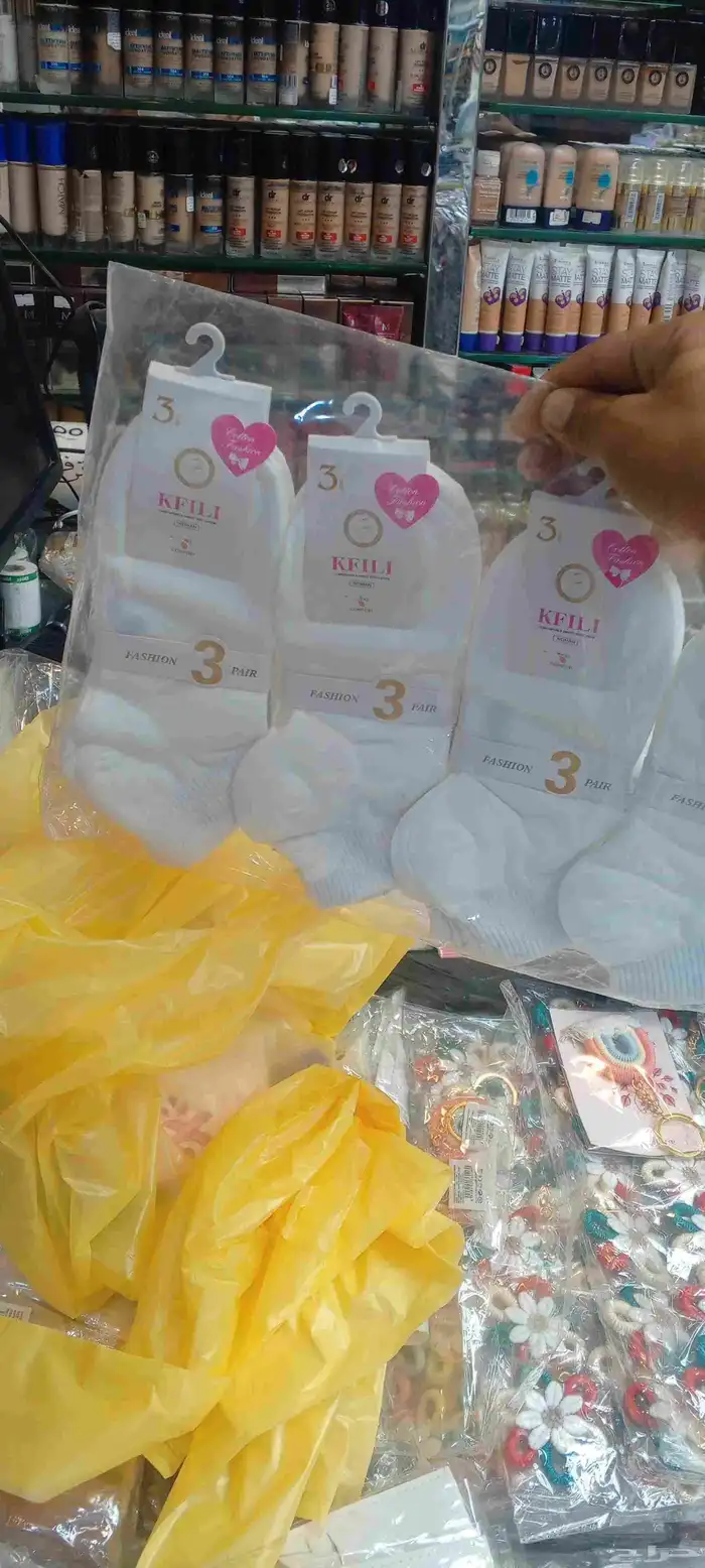 طاوله مخمل طاوله حديد طاوله رخام طاوله طعام 1