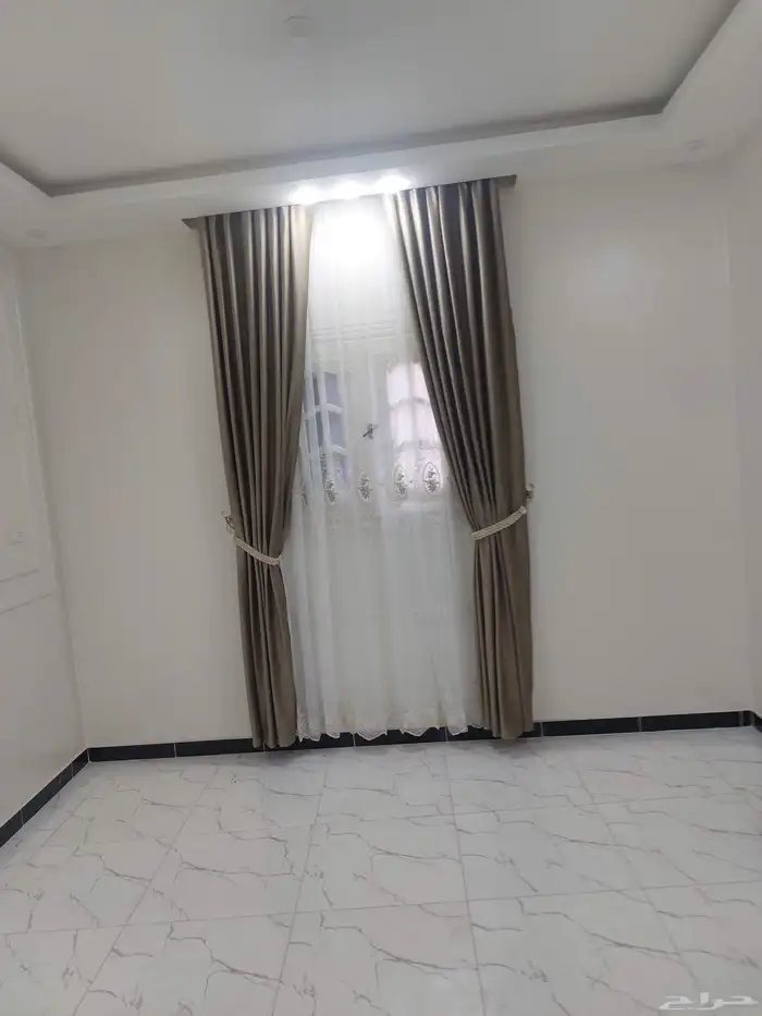 ابو يوسف لتفصيل الكنب والستائر وجميع انوع التجديد والصيانه 0