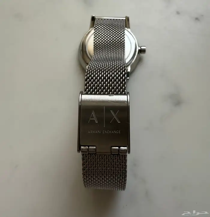 ساعة نسائية فاخرة ماركة ارماني مستعملة 4