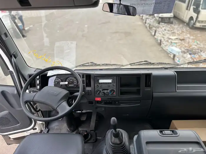 ايسوزو شاحنة FVR حمولة 13طن شاصي 7.18م 2024 11
