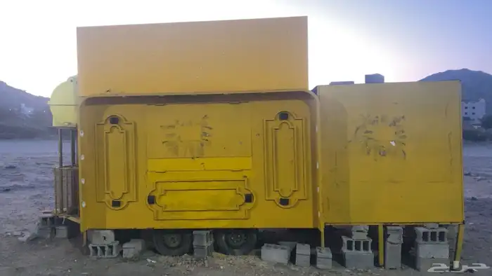 فوترك ومستودع للبيع 0