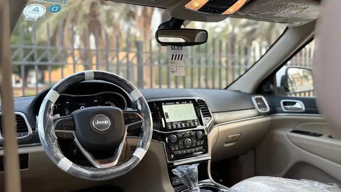 جيب جراند شروكي 2021 Limited ( ممشى قليل ) 36