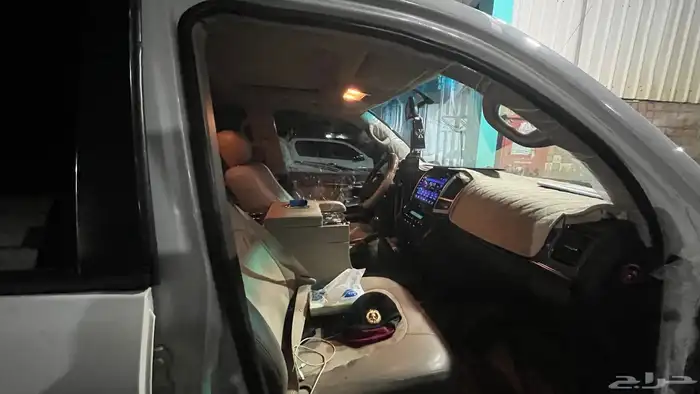 لاند كروزر 9