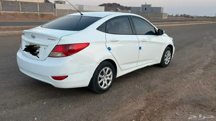 للبيع اكسنت 2013 4