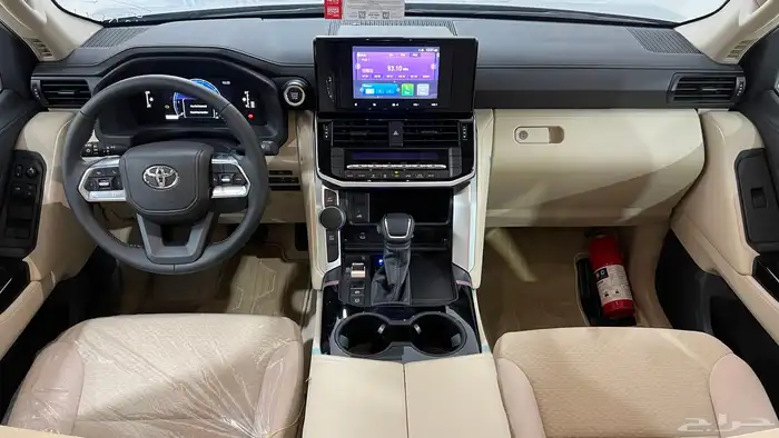 تويوتا لاندكروزر GX.R.2025هدد تنفس طبيعي خليجي بنزين. 12