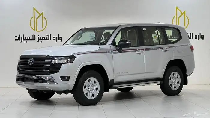 تويوتا لاندكروزر GX.R.2025هدد تنفس طبيعي خليجي بنزين. 1