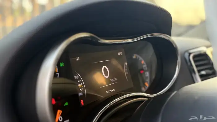 جيب جراند شروكي 2021 Limited ( ممشى قليل ) 25