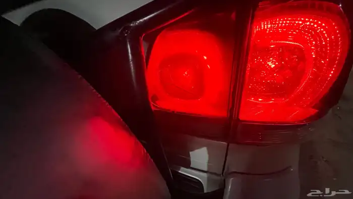 لاند كروزر 13