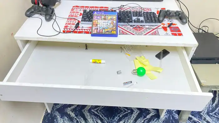 للبيع سوني فور سليم 2