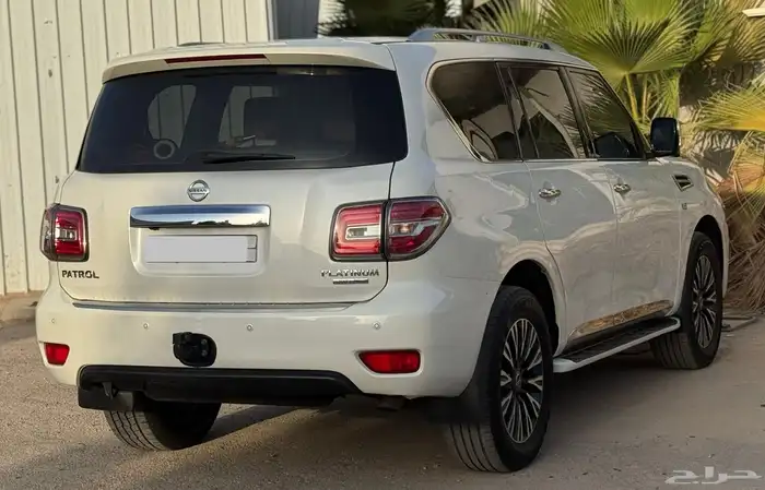 نيسان باترول بلاتينوم V8 2015 12
