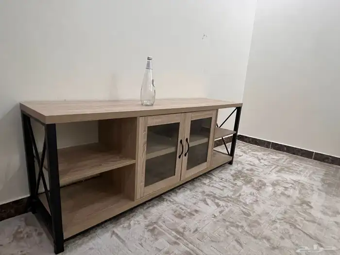 طاولة تلفزيون 1