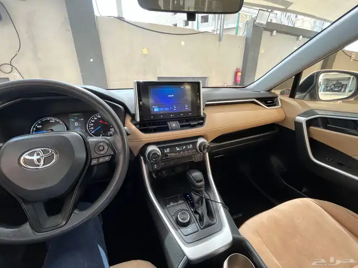 راف فور هايبرد 2024 5