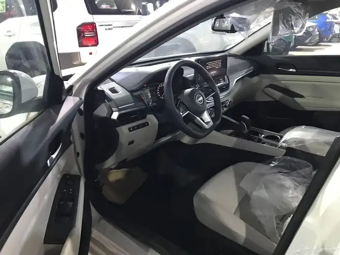 نيسان التيما SV نصف فل 2025 بترومين كاش واقساط 4