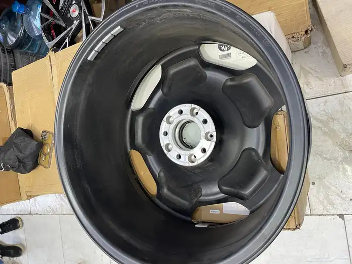 جنوط مرسديس جي كلاس اصلي وكاله مقاس 22 7