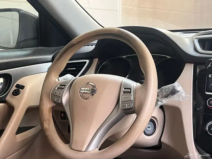 نيسان إكس تريل 10