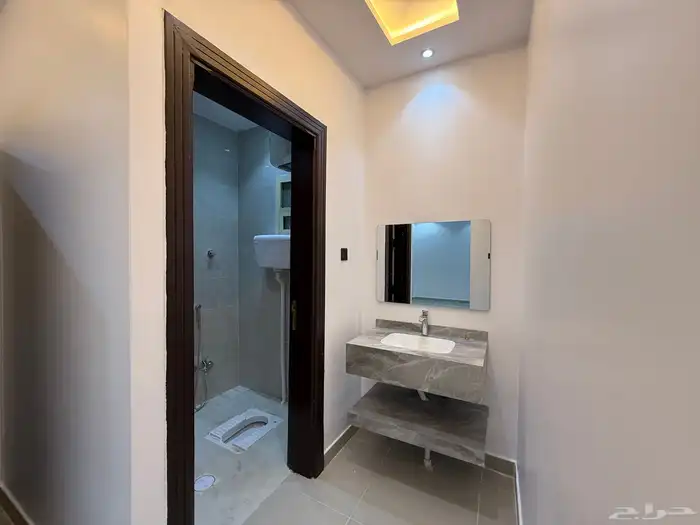 فيلا للبيع حي الدار البيضاء قريب من محطة المترو مساحة 312م 10