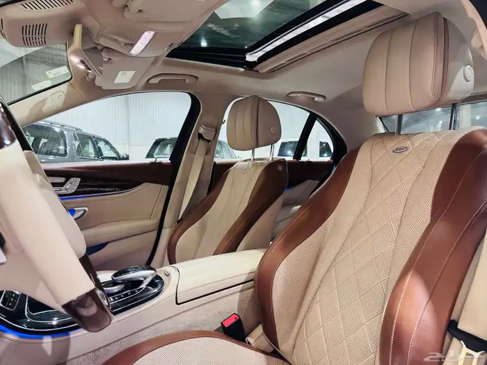 مرسيدس E300 نظيف جدا 9