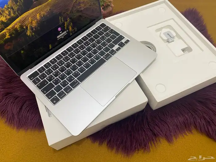 ماك بوك اير M2 نفس الجديد 14