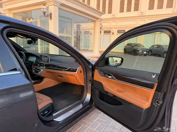 بي ام 730 Li مواصفات خاصة موديل 2017 وارد ناغي 22
