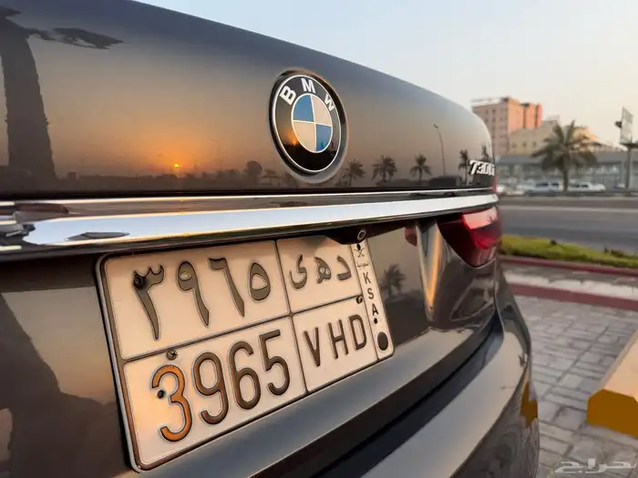 بي ام 730 Li مواصفات خاصة موديل 2017 وارد ناغي 14