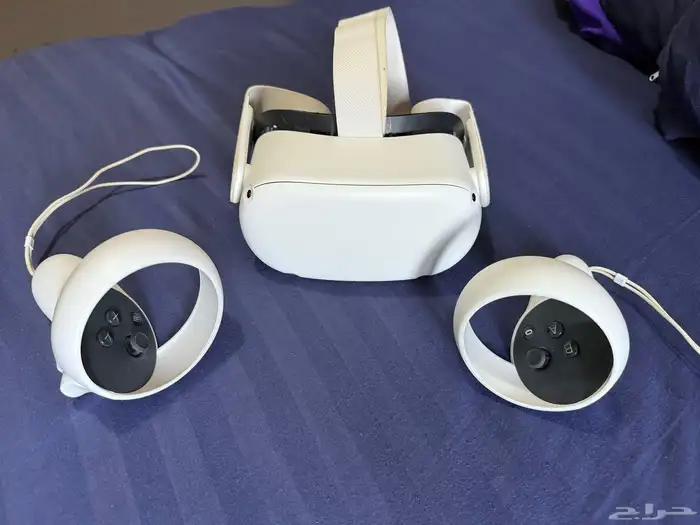 للبيع  نظارة VR Meta Quest 2 (نظيفة جدا ) 4