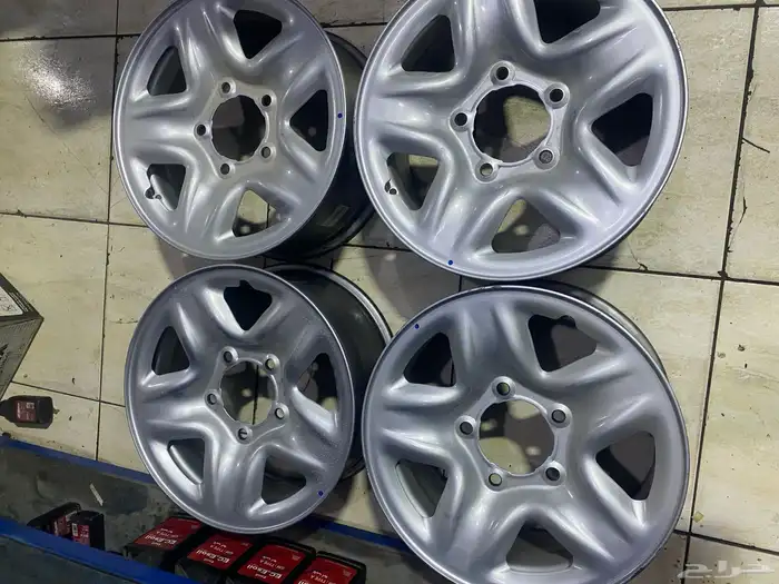 طقم جنوط ديازل مقاس17. 8 هنش جديد اصليه وكاله 7