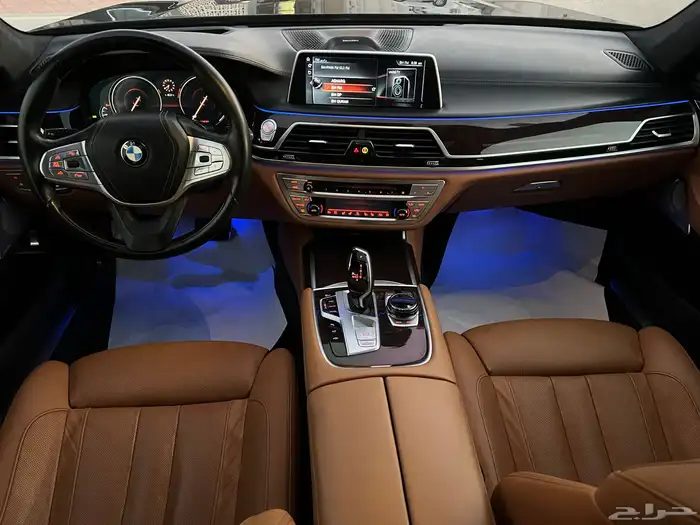 بي ام دبليو ( 750 li ) الموديل 2016 فل مخزن شبه جديد 53