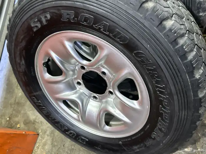 جنوط ديازل جيكس اصلي مع كفرات دنلوب لبنه وكاله مقاس 17 17