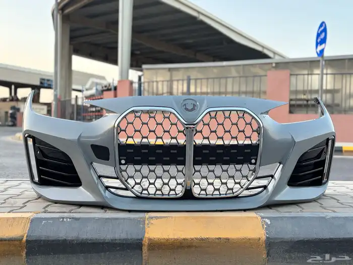 متوفر صدام امامي BMW G22 4