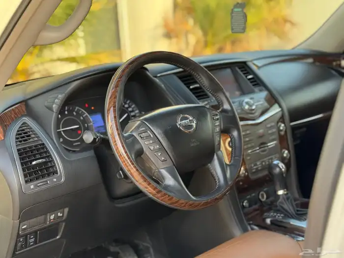 نيسان باترول بلاتينوم V8 2015 4